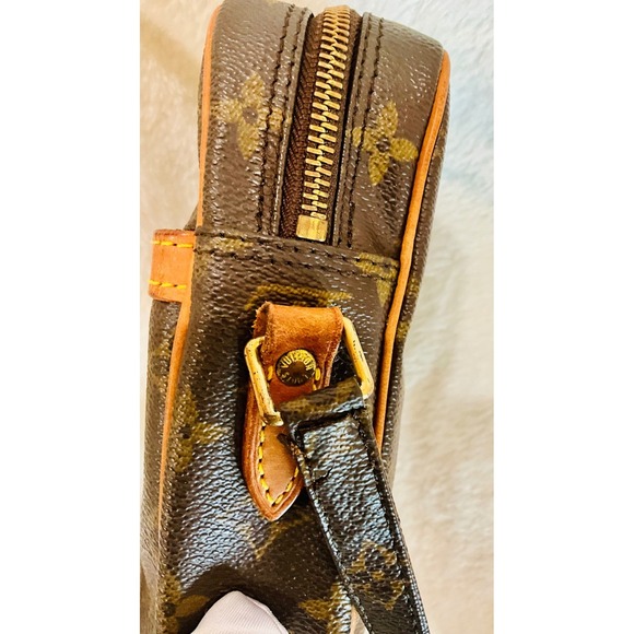 Louis Vuitton Danube Crossbody Bag Monogram Canvas Small Messenger Purse - Picture 10 of 14
